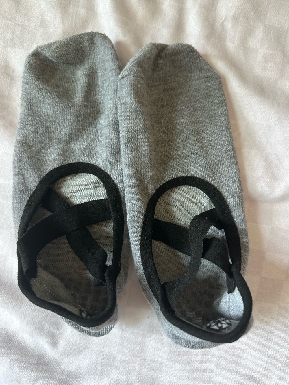 Gray Ballet No-Show Grip Socks with Black Straps